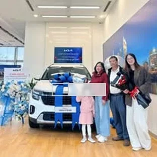 Hoạt động tư vấn và giao xe Kia tại Quảng Trị 3